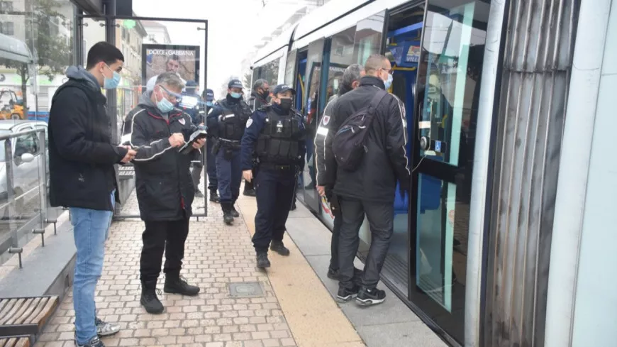 Près de Lyon : une importante opération de contrôle dans le tram, 44 verbalisations dressées