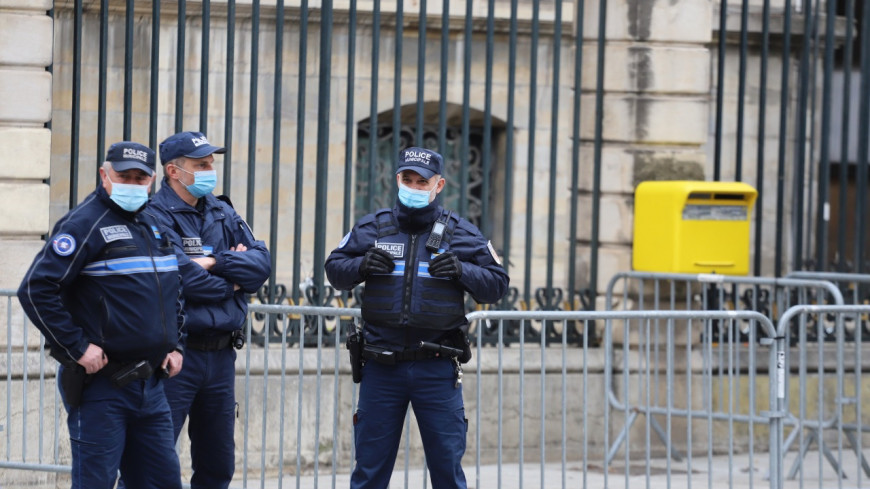 Lyon : le conseil municipal va d&eacute;bloquer 7 millions d'euros pour augmenter les salaires des agents de la Ville