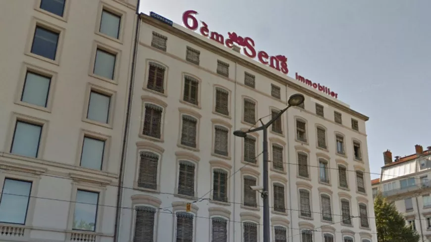 Lyon : au tour de 6ème Sens immobilier de retirer sa publicité lumineuse des toits
