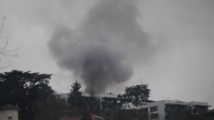 Un incendie se déclare dans un appartement sur les hauteurs de Lyon