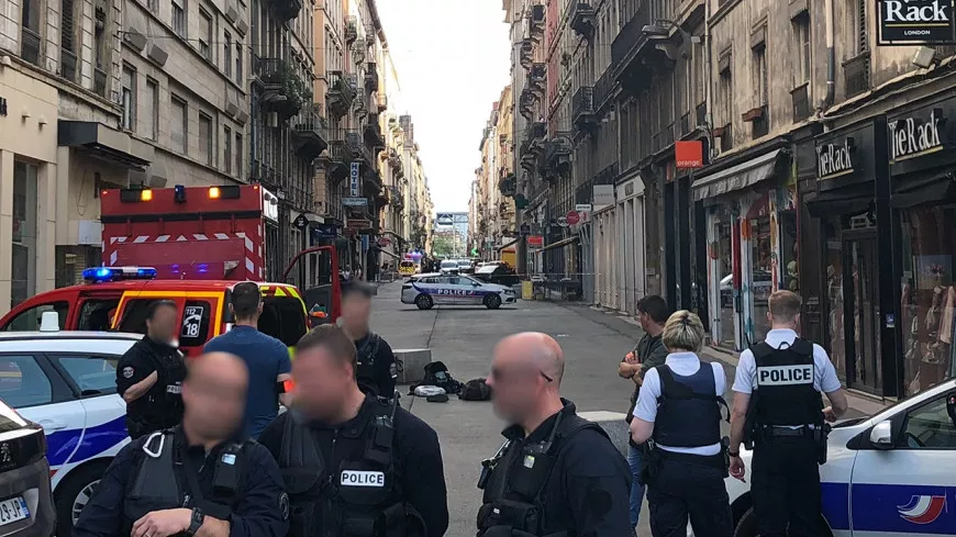 Lyon : de nouveaux relevés sur les lieux de l’attentat de la Brioche Dorée