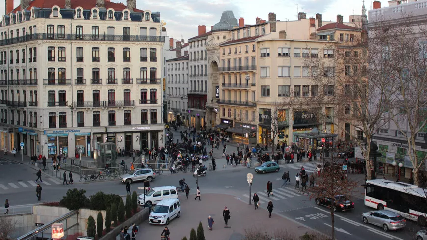 Piétonnisation de la Presqu'île de Lyon : la Métropole veut encore laisser un peu de place aux voitures