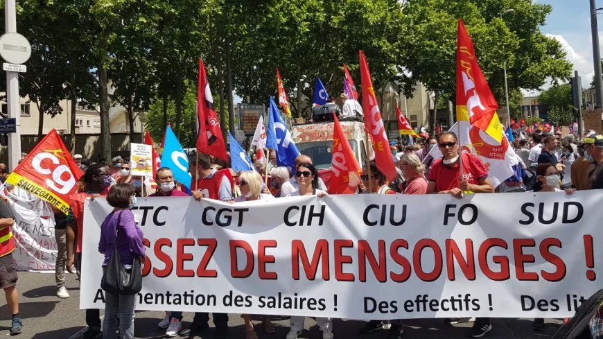 Une manifestation à Lyon pour une revalorisation immédiate des salaires