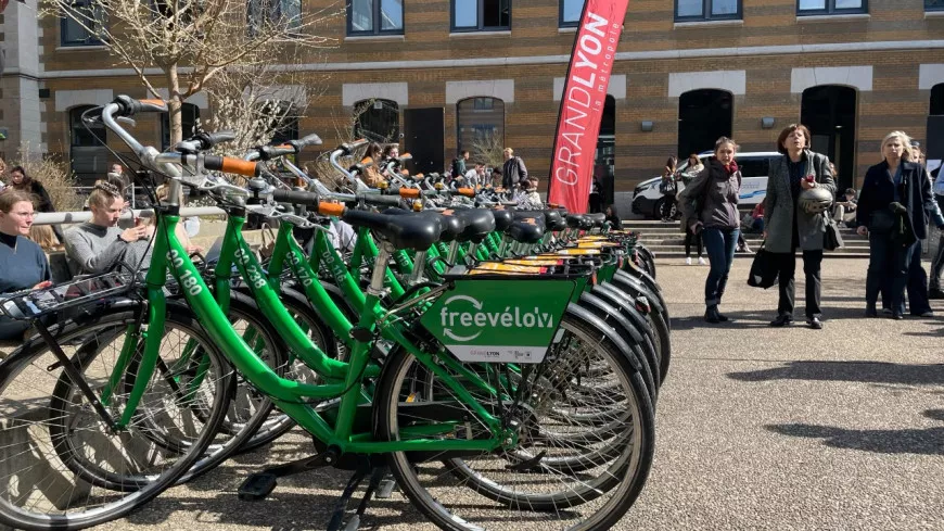 Lyon : vaste opération de distribution de vélos à prêt gratuit à l’Université Lyon 3
