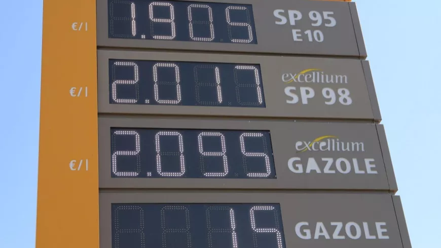 Près de Lyon : une station essence affichait le litre d’essence à 3 euros !
