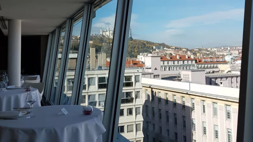 Lyon : le restaurant Les Trois Dômes ferme provisoirement ses portes après la perte de son étoile