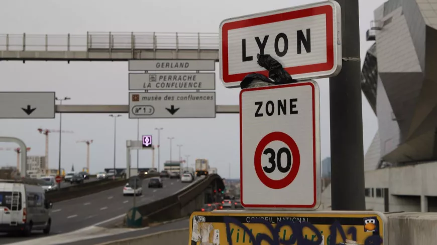 Lyon ville 30km/h : "Une mesure pour plaire à un électorat bobo, anti-voiture" selon 40 millions d'automobilistes