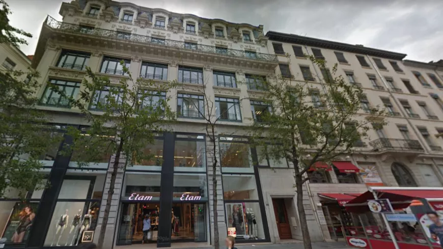 Lyon : la mairie paye-t-elle 30 000 euros de loyer depuis près d’un an pour des bureaux vides ?