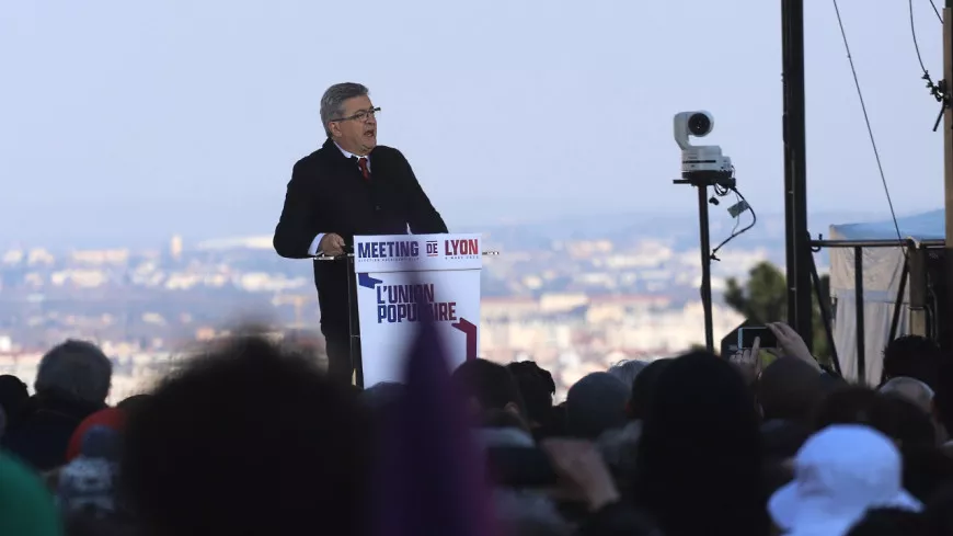 Présidentielle : à Villeurbanne, Jean-Luc Mélenchon met un boulevard à Emmanuel Macron