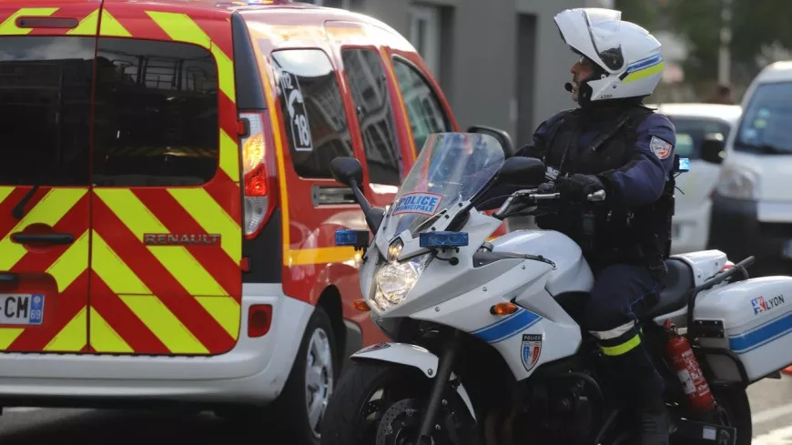 Lyon : violent accident de voiture dans le 7e arrondissement, deux blessés dont un grave