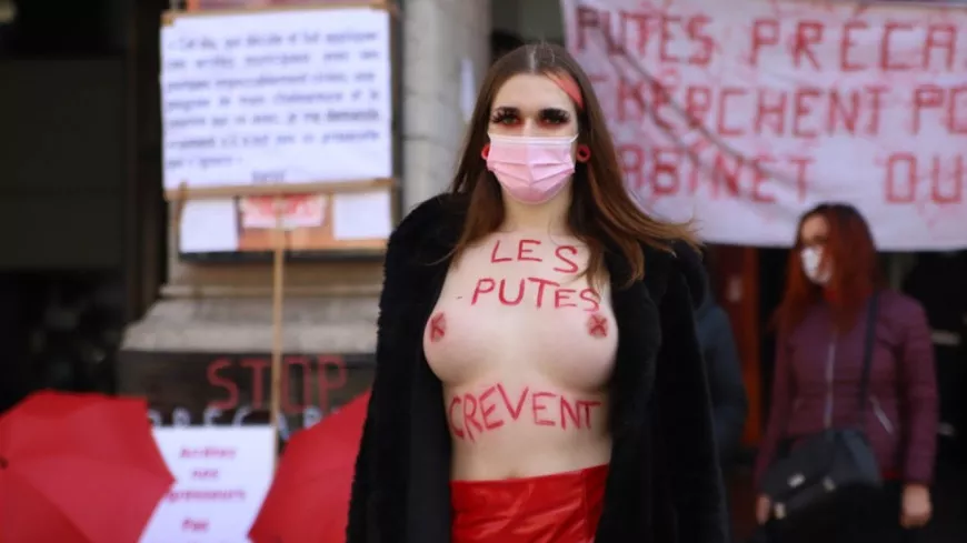 Lyon : les prostituées dans la rue contre la loi de pénalisation des clients