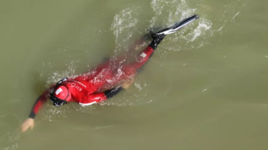 Près de Lyon : le plongeur professionnel coincé sous les eaux du Rhône a pu être secouru
