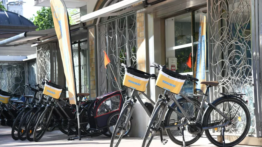 Lyon : un lieu de location de vélos ouvre place Bellecour