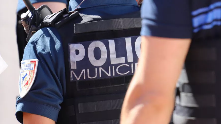 Près de Lyon : à 14 ans, il tire des mortiers sur la police municipale