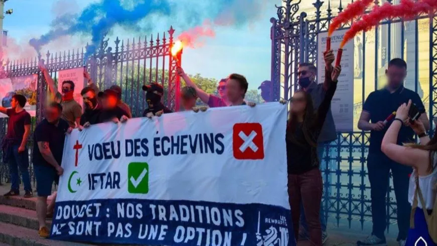 Lyon : les identitaires s'attaquent à Grégory Doucet, accusé de "favoriser le culte musulman"
