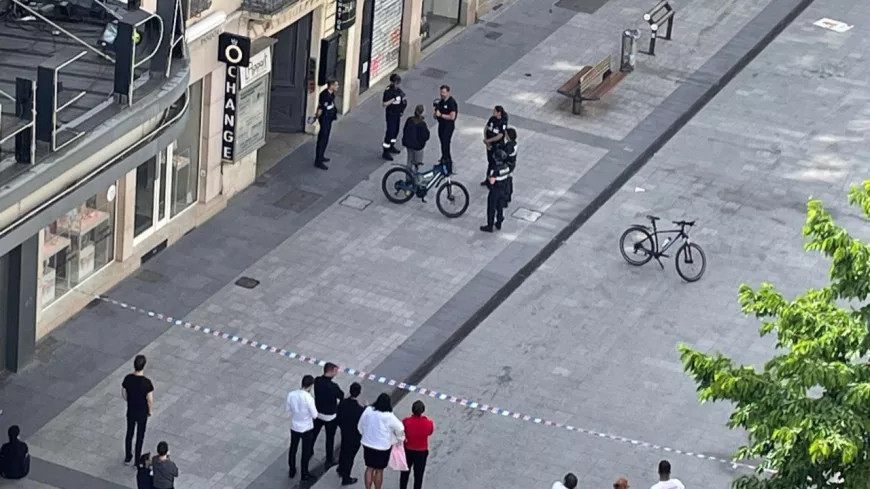 Lyon : un large périmètre de sécurité rue de la République à cause d’un colis suspect