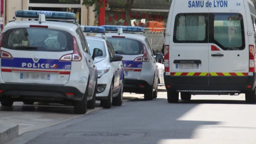Coup de couteau à la gorge : un SDF de 30 ans en garde à vue à Lyon, les victimes étaient des passants