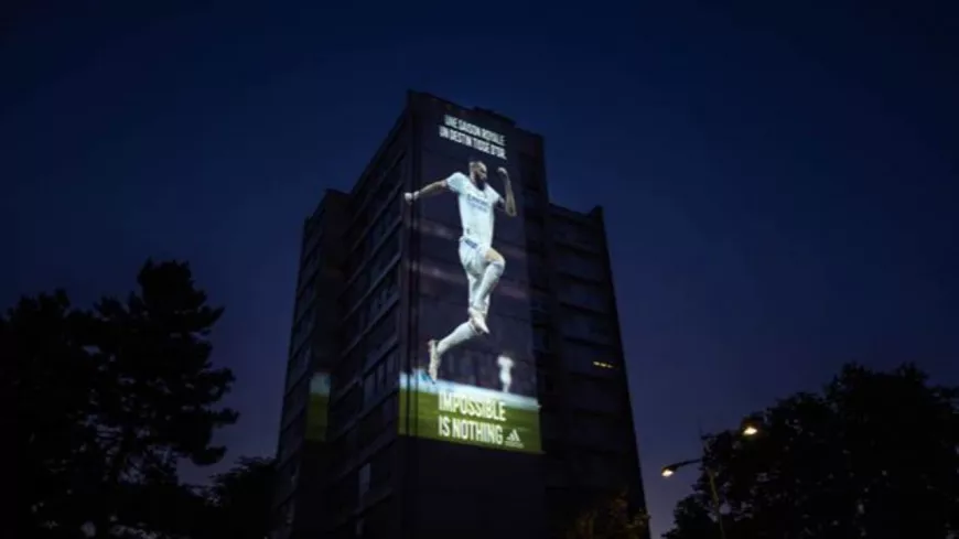 Football : Karim Benzema mis en lumière par Adidas à Bron