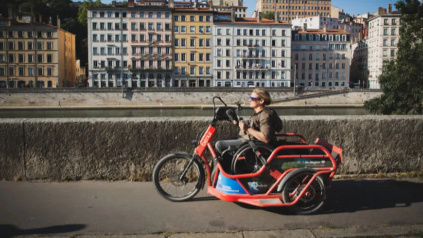 Lyon : avec le projet Bénur, les personnes en fauteuil roulant peuvent aussi se déplacer en vélo'v