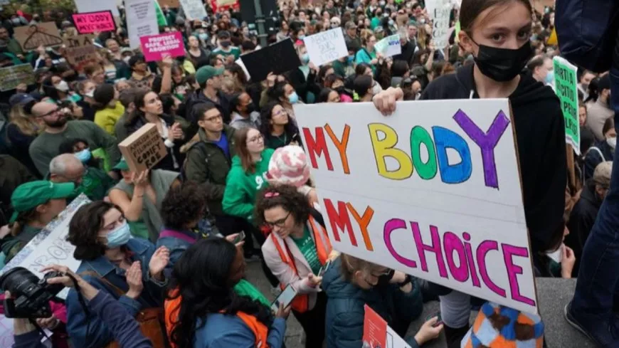 "Nos corps, nos choix" : le Planning familial du Rhône se mobilise ce samedi à Lyon pour le droit à l’IVG