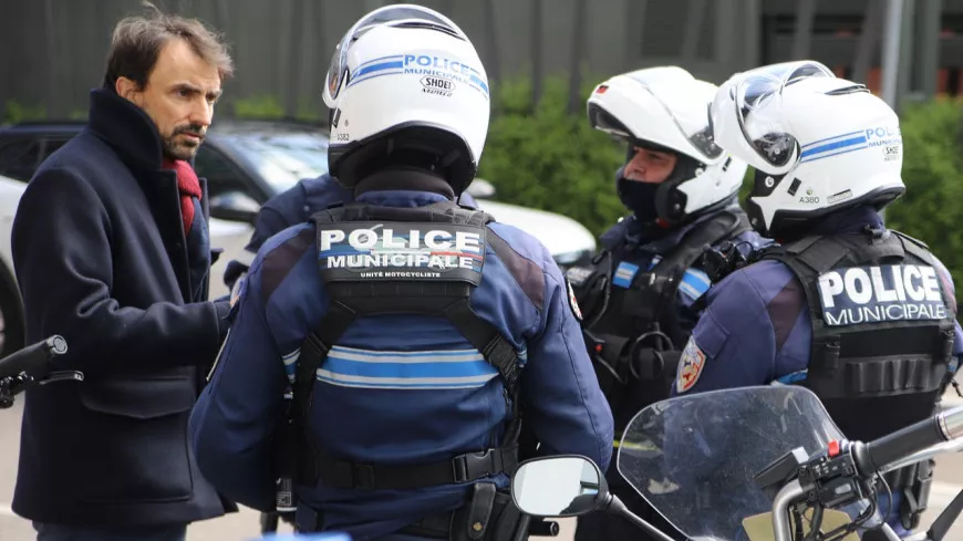 Vidéo-verbalisation généralisée à Lyon, manque de policiers et subventions à venir : le point sécurité de Grégory Doucet