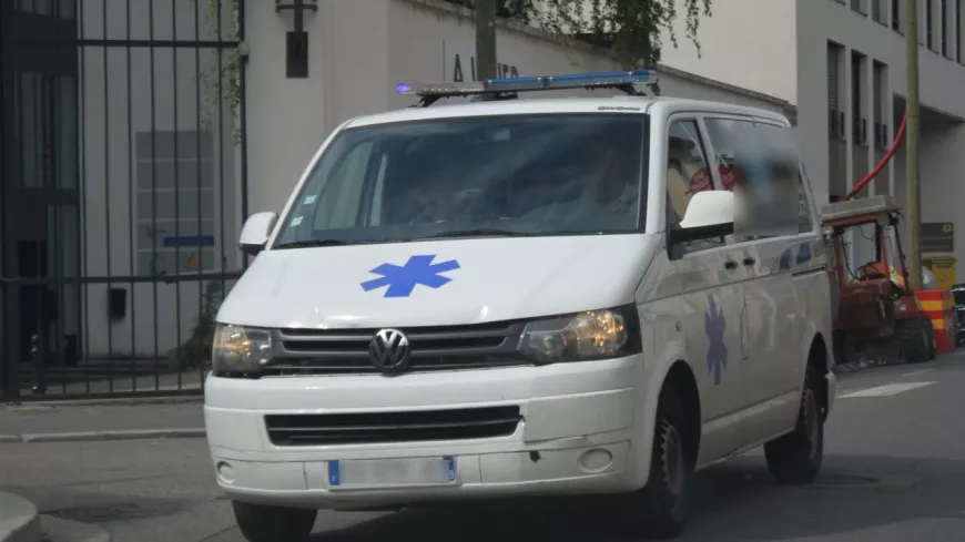 Ados tués en trottinette à Lyon : le conducteur de l’ambulance avait déjà perdu son permis en 2019
