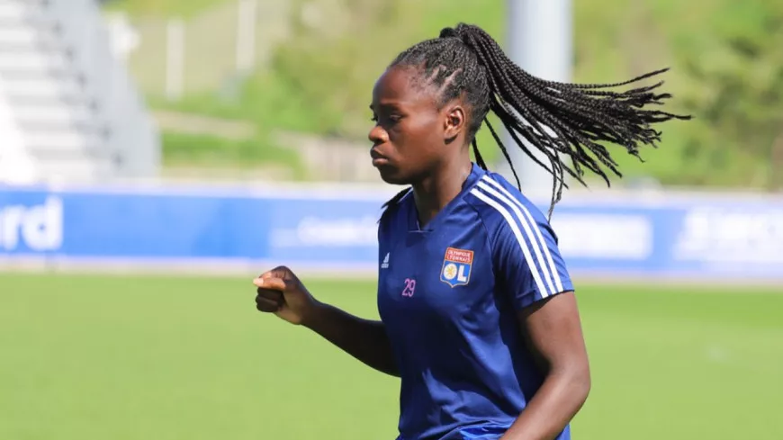 OL Féminin : Griedge Mbock éloignée des terrains pour au moins six mois, le club s'en prend à la FFF