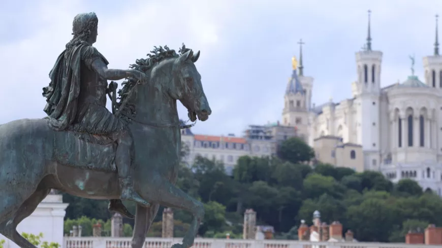 Le budget pour restaurer la statue de Louis XIV double : la Métropole de Lyon vote une rallonge