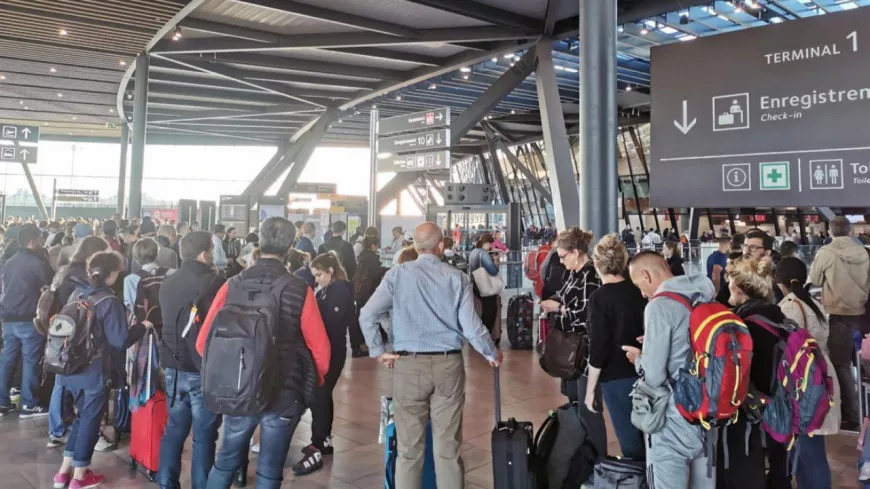 Trafic interrompu à l’aéroport Lyon Saint-Exupéry pour "des vérifications de sécurité"