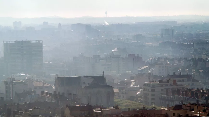 Particules fines et dioxyde d'azote : un épisode de pollution en cours à Lyon