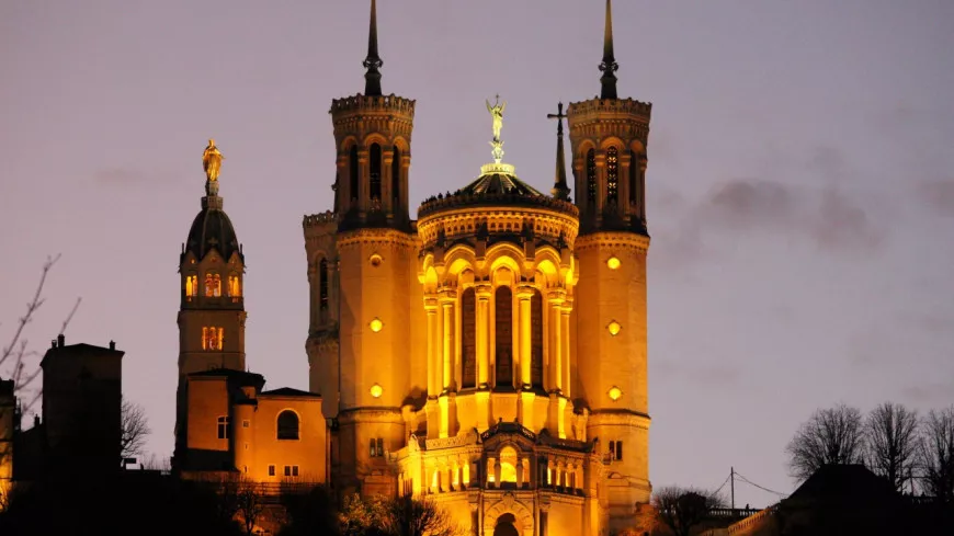 Lyon : la basilique de Fourvière bientôt plongée dans le noir ?