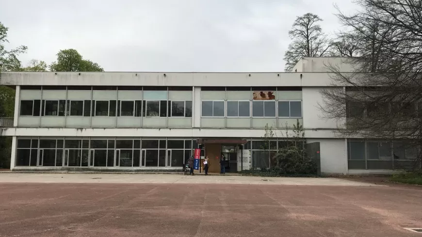 Lyon : Yann Arthus-Bertrand récupère le Chalet du Parc de la Tête d'Or