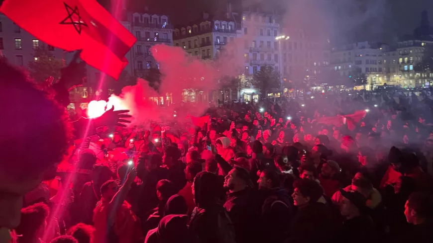 Lyon : les supporters marocains réunis à Bellecour pour fêter la qualif en 8e de finale du Mondial