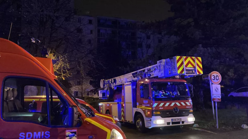 Incendie mortel de Vaulx-en-Velin : le pronostic vital des quatre blessés graves n’est plus engagé