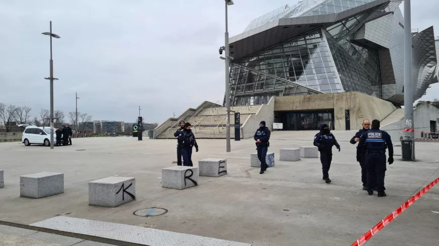 Lyon : fausse alerte à la bombe au musée des Confluences, la circulation du tram T1 a repris