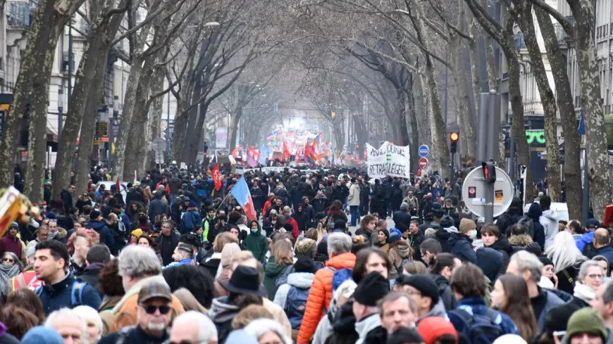 Réforme des retraites : nouvel acte à Lyon avec une manifestation pour mettre la pression aux parlementaires
