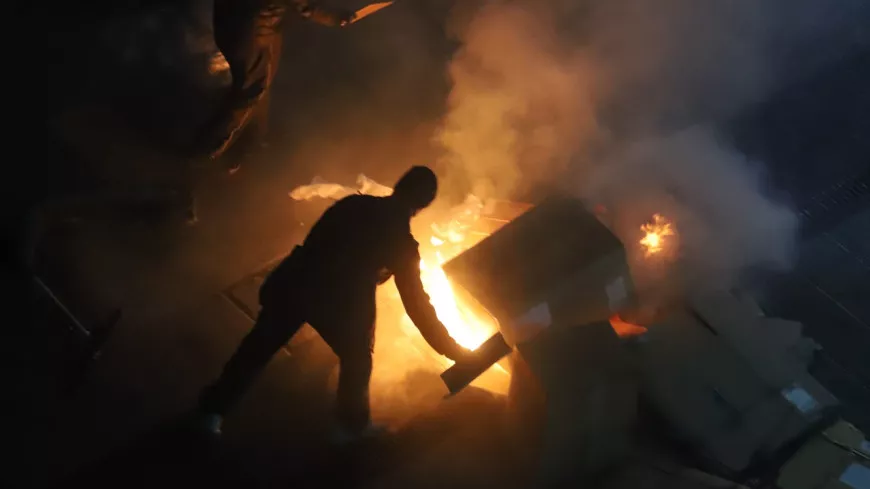 Lyon : deux femmes interpellées après de nombreux incendies volontaires en marge d’une manifestation sauvage 
