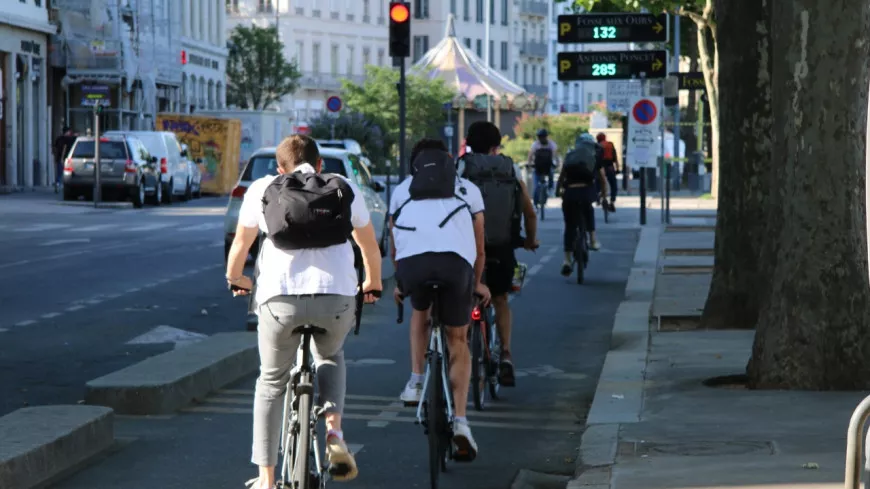 Lyon : les écologistes vont rappeler aux cyclistes les règles du code de la route