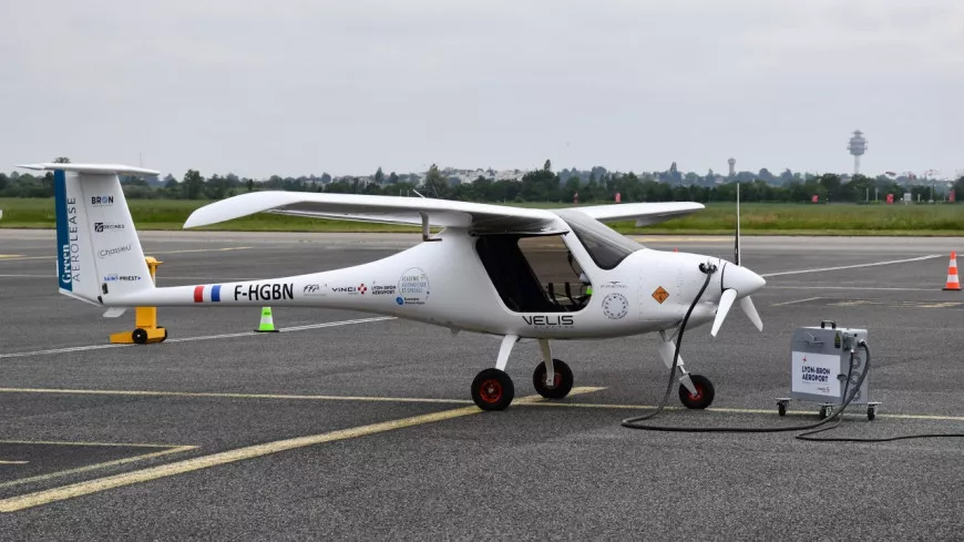 Le premier avion 100% électrique présenté à l’aéroport Lyon-Bron