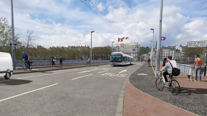 Fermeture estivale, place faite aux cyclistes : ce que les écologistes vont faire du pont Lafayette à Lyon