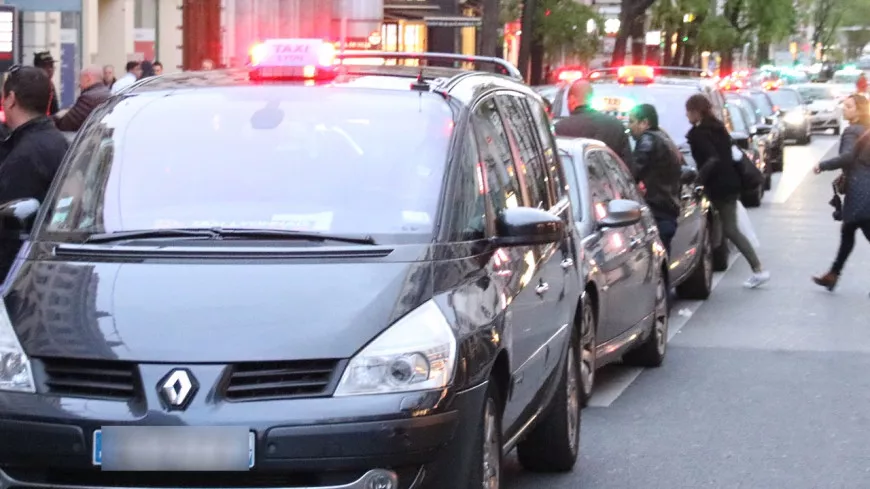 Lyon : furieux contre la Métropole, les taxis veulent tout bloquer