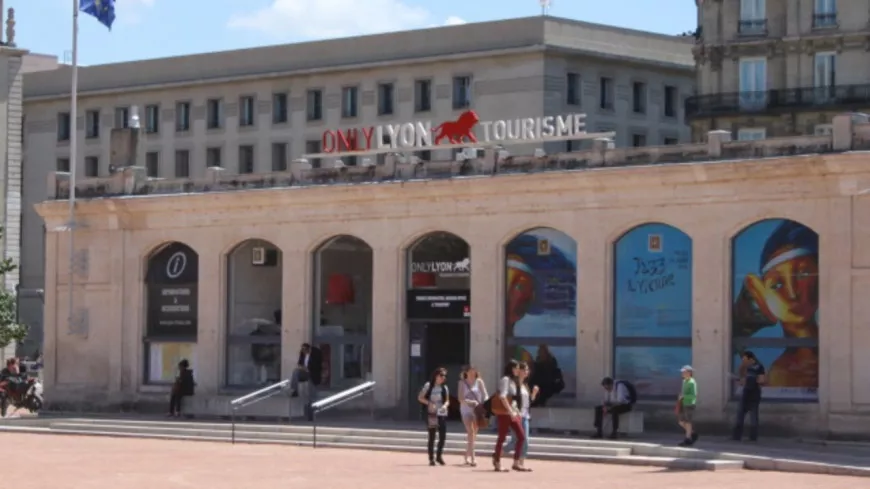 Emeutes à Lyon : des pertes et des annulations "minimes" pour le tourisme