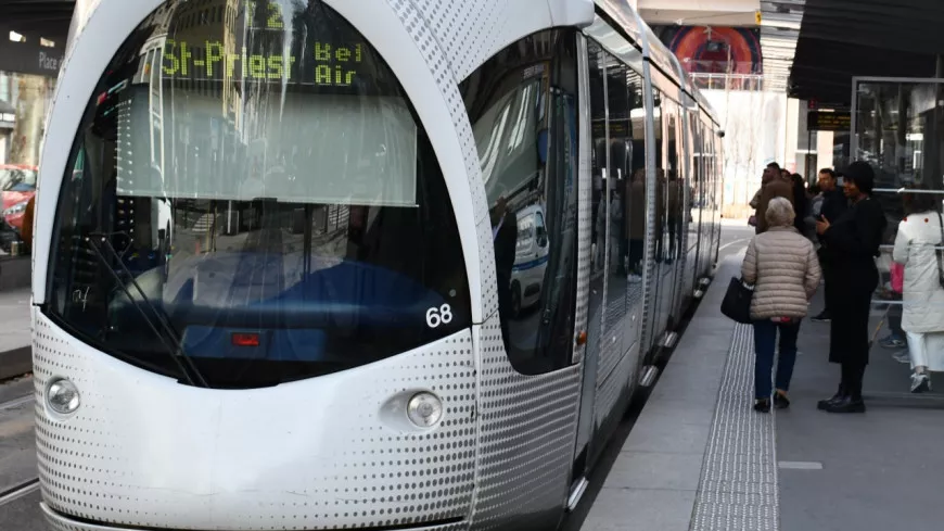 Lyon : le tramway T5 à l’arrêt ce lundi matin à cause d’une panne, le T2 perturbé (MàJ)