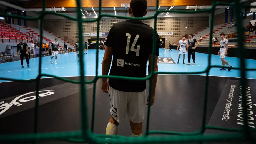 Près de Lyon : Villeurbanne handball éliminé de la Coupe de France à cause… d’un terrain collant
