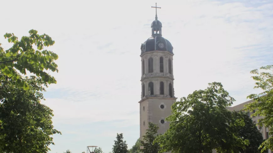 Vente du clocher de la Charité entre la Ville et la Métropole de Lyon : les écologistes avaient oublié 3m2