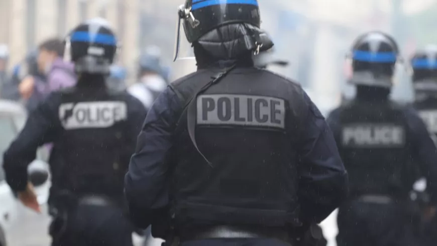 Lyon : près de 2000 manifestants contre les violences policières, un passant blessé par un projectile