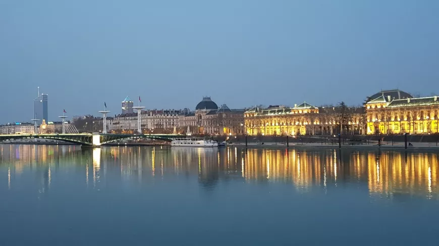 Lyon : les bâtiments emblématiques éteints ce samedi soir