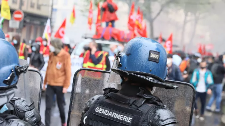 Isère : quatre nouvelles brigades de gendarmerie annoncées par Emmanuel Macron