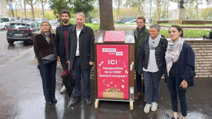 Plus de 1000 bornes à compost installées dans la Métropole de Lyon