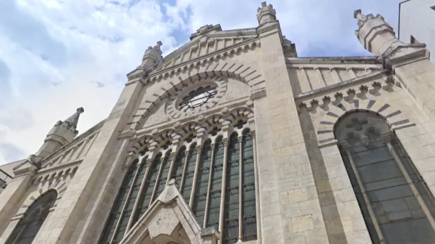 Eglise occupée par des migrants à Lyon : une réunion ce mardi pour "trouver une solution pérenne"